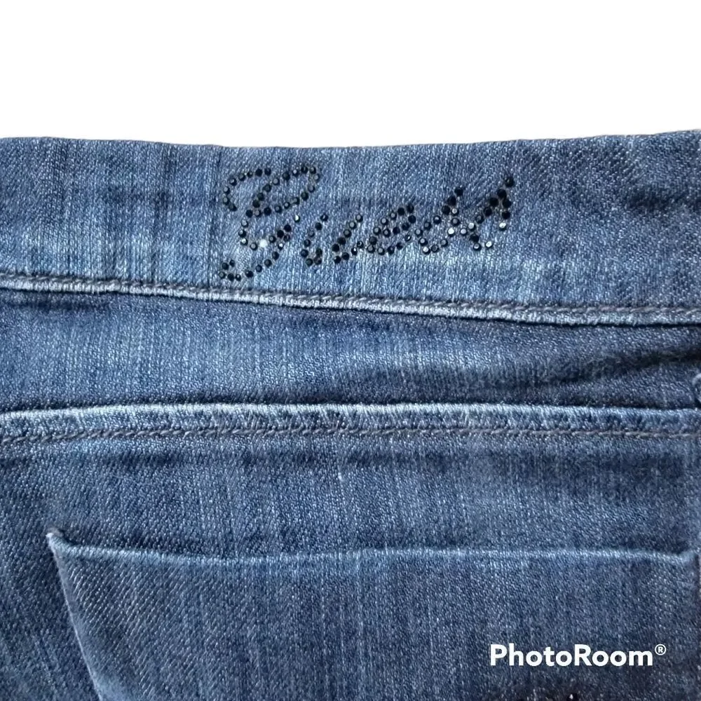 Guess Y2K Straight Leg Jeans with Bling on the Pockets. Size 30.